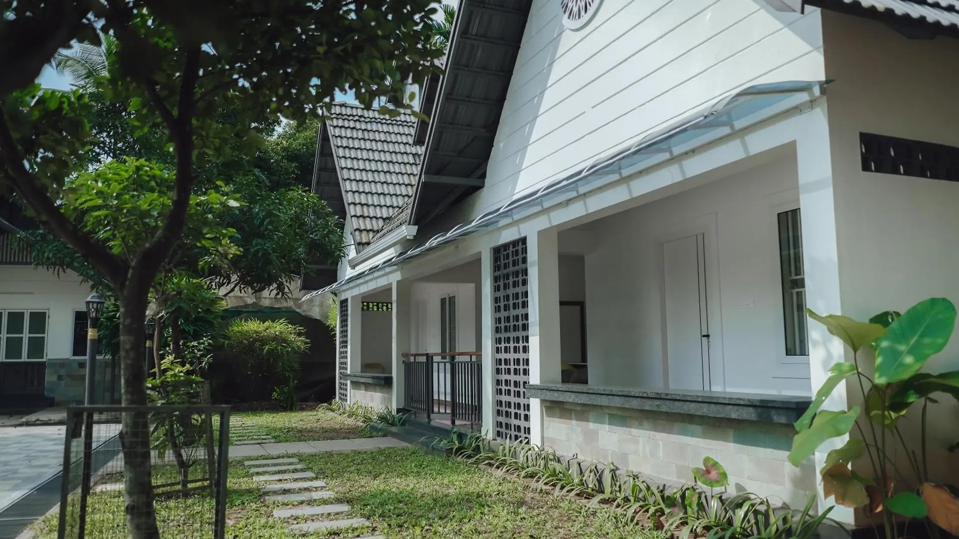 Royad Calicut Farm House - Premium Villa With Pool Inside A Farm India